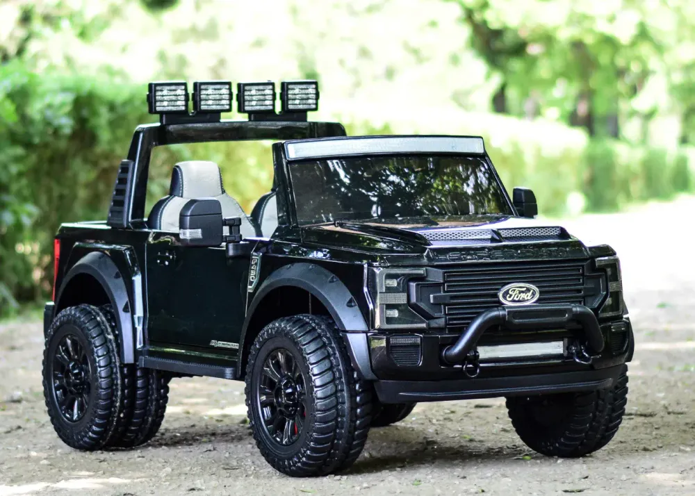 Ford Super Duty F450 elbil 24V med to seter 3-8 år